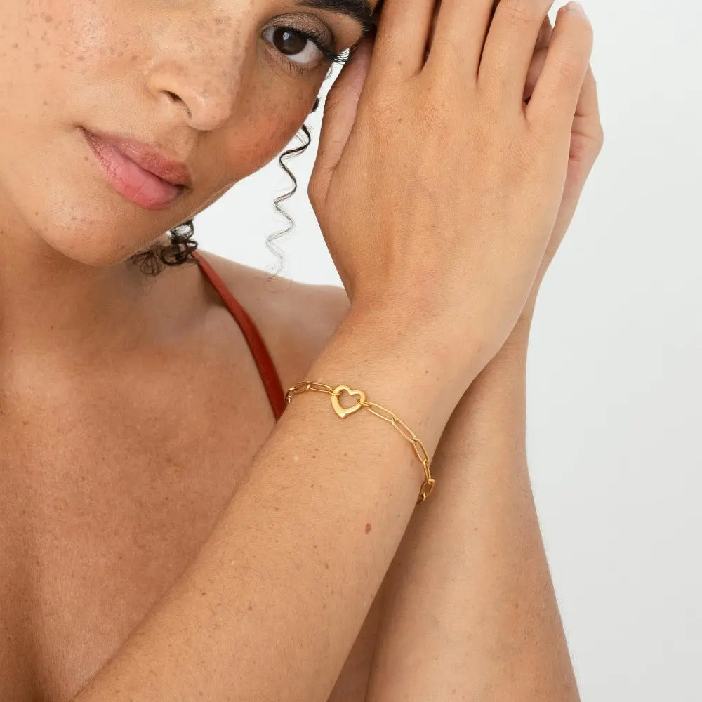 Bracciale con cuore e catena a maglie