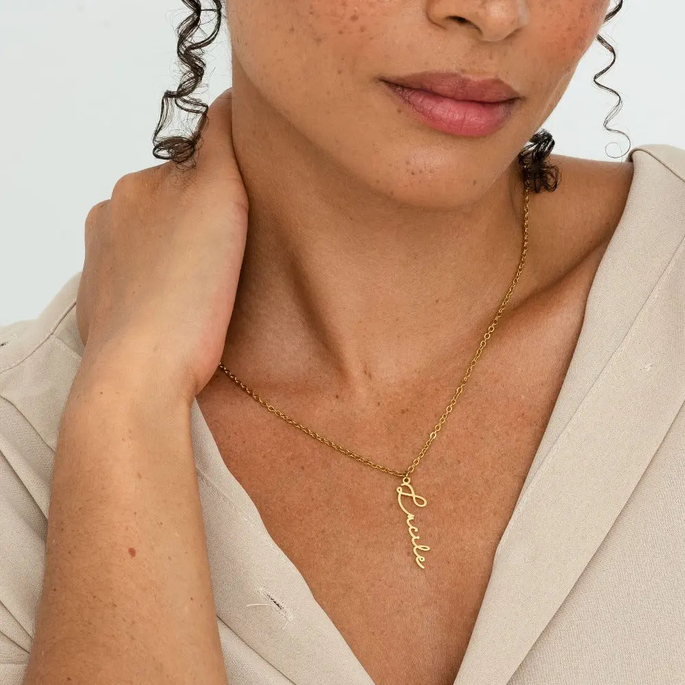 Collana Nome Script Verticale